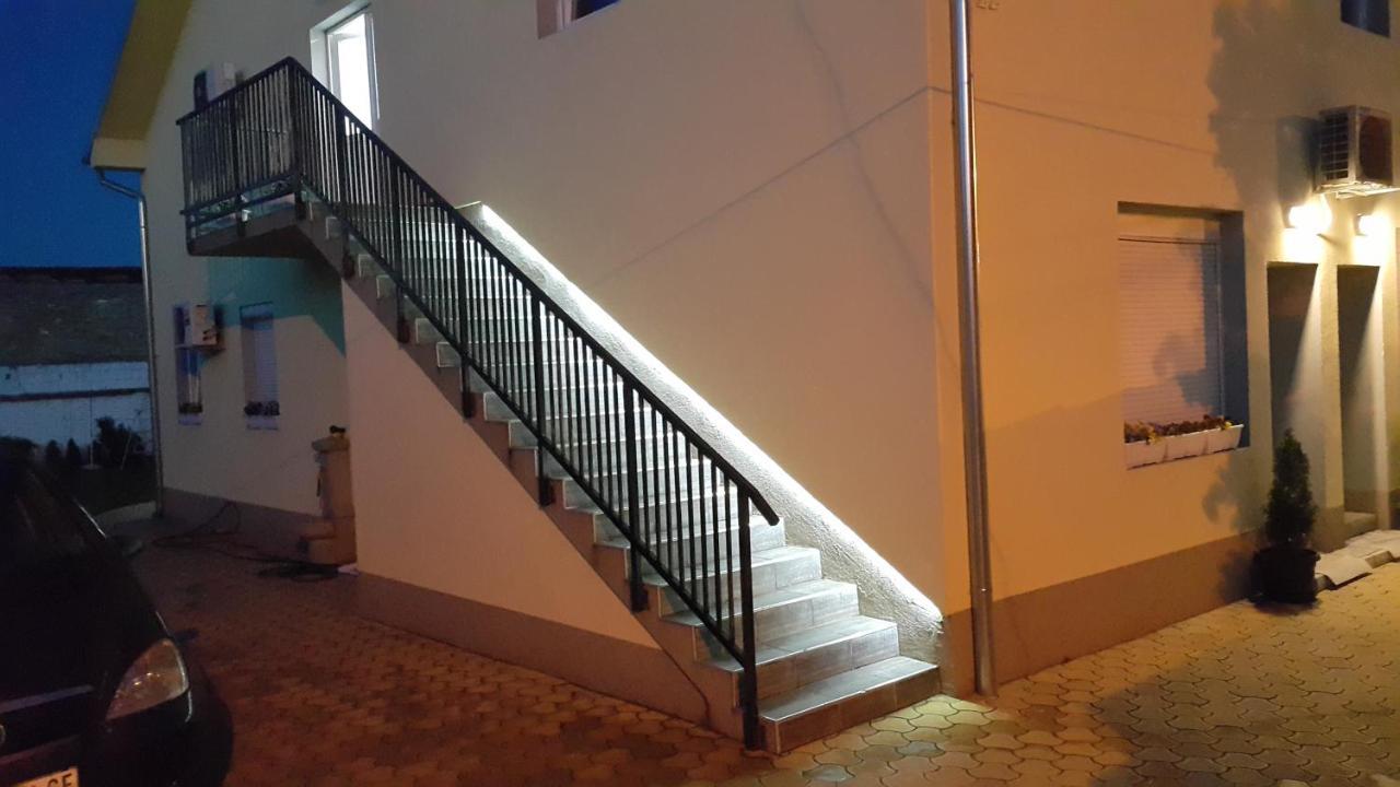 Zen Apartmani Novi Sad Dış mekan fotoğraf